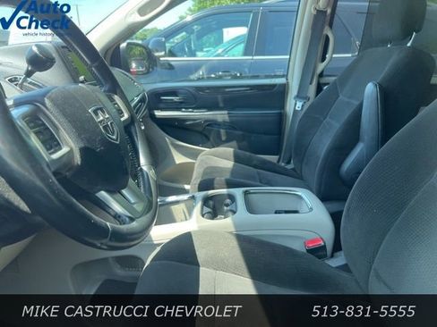 Used 2013 Dodge Grand Caravan Crew w/ Driver Convenience Group FWD image 6