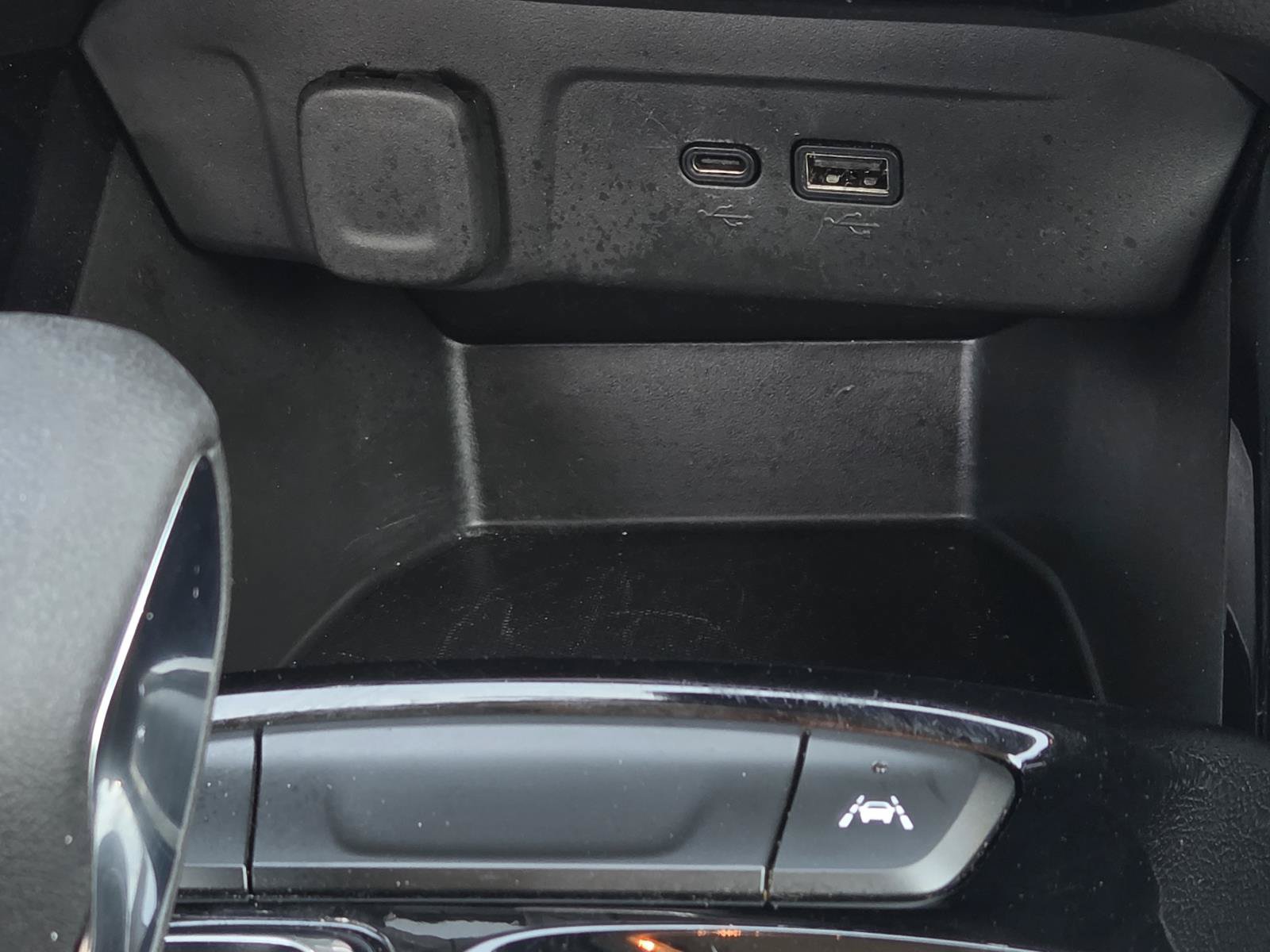 Used 2026 Chevrolet Trax LT FWD image 15