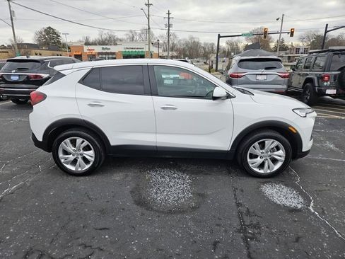 Certified 2024 Buick Encore GX Preferred image 8