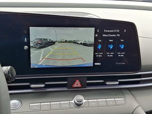 Used 2024 Hyundai Elantra SEL FWD image 18