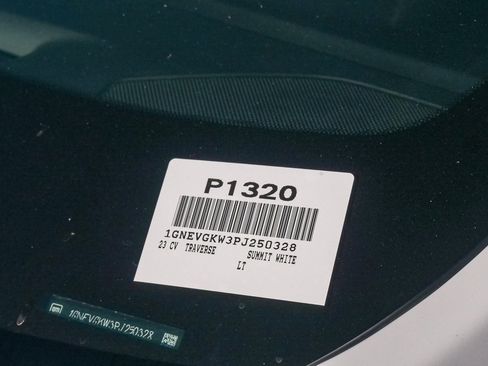 Used 2023 Chevrolet Traverse LT w/ LPO, Cargo Package image 27