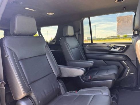 Used 2022 Chevrolet Suburban LT w/ Max Trailering Package AWD/4WD image 27
