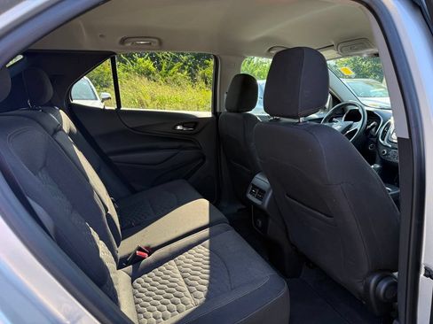 Used 2018 Chevrolet Equinox LT AWD/4WD image 19