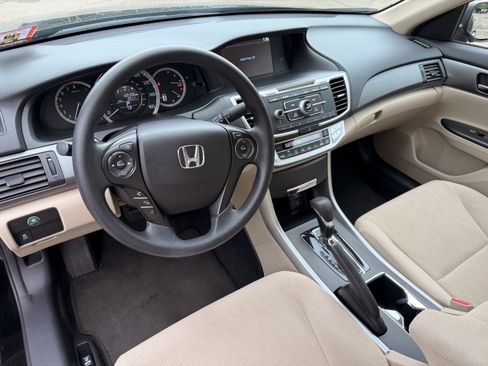 Used 2013 Honda Accord LX image 14