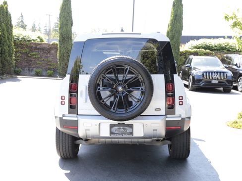 Used 2022 Land Rover Defender 110 AWD/4WD image 5