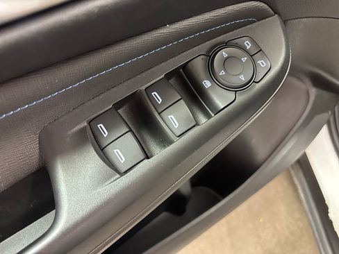 Used 2025 Buick Envista Sport Touring FWD image 22