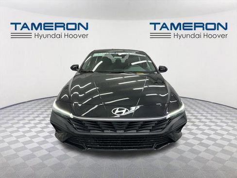 New 2026 Hyundai Elantra SE image 8