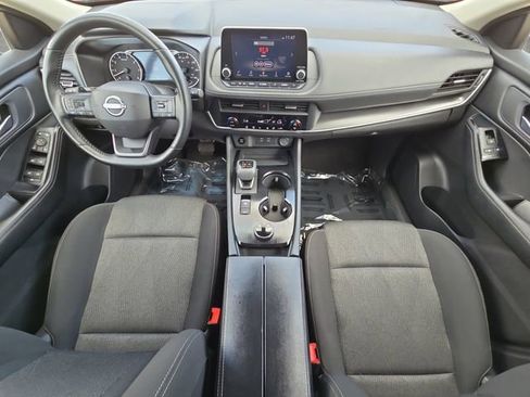 Used 2025 Nissan Rogue SV image 20