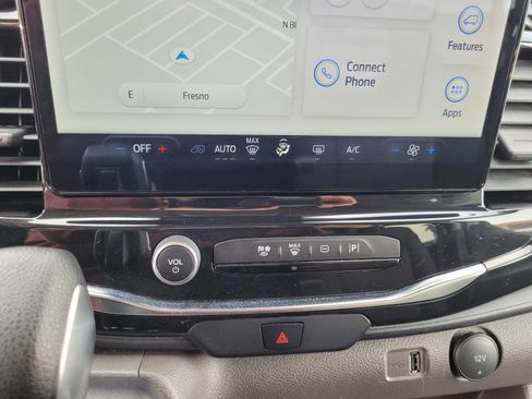 Used 2024 Ford Transit 350 XLT image 18