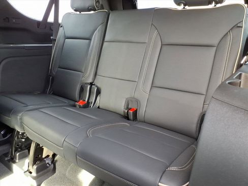 New 2026 GMC Yukon XL Elevation image 11