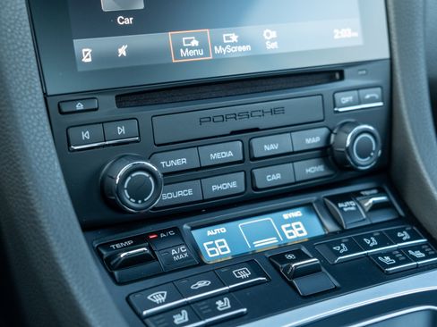 Certified 2021 Porsche 718 Cayman S image 27