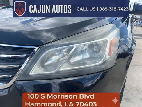 Used 2015 Chevrolet Traverse LT FWD image 9