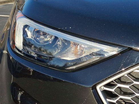 Used 2024 Ford Edge SEL image 9