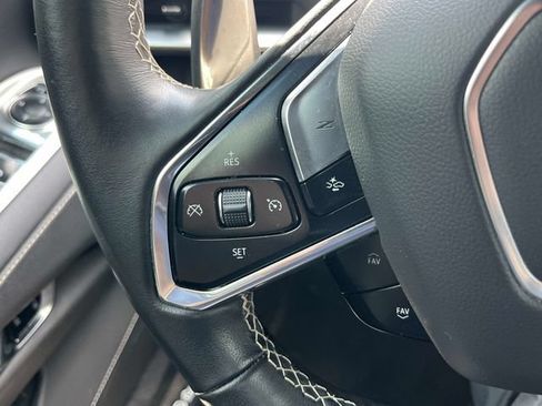 Used 2024 Chevrolet Corvette Stingray Convertible w/ 1LT RWD image 21