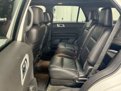 Used 2014 Ford Explorer Limited w/ Equipment Group 302A AWD/4WD image 23