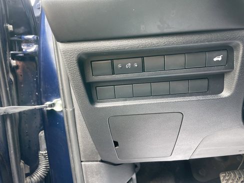 Used 2024 Mitsubishi Outlander SE image 18