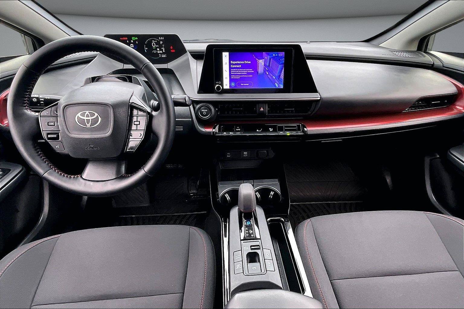Used 2025 Toyota Prius Plug-In Hybrid FWD image 8