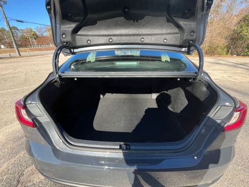 Used 2025 Toyota Camry LE image 25