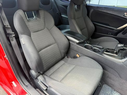 Used 2016 Hyundai Genesis 3.8 RWD image 35
