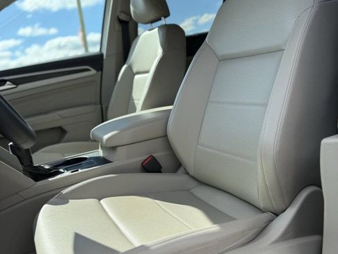 Used 2022 Volkswagen Atlas SE image 11