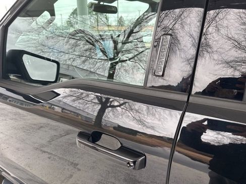 Used 2022 Ford F150 XLT w/ Equipment Group 302A High image 15