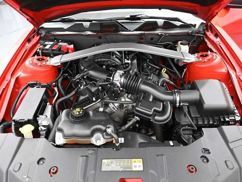 Used 2014 Ford Mustang Convertible w/ Equipment Group 102A RWD image 23