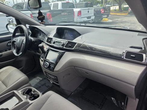 Used 2016 Honda Odyssey EX-L image 18