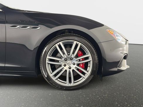 Used 2022 Maserati Ghibli Modena Q4 AWD/4WD image 20