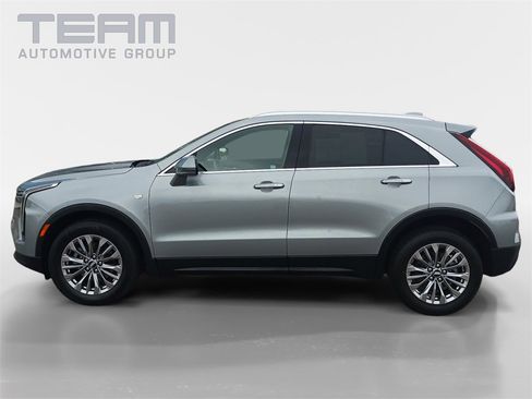Used 2024 Cadillac XT4 Premium Luxury image 4