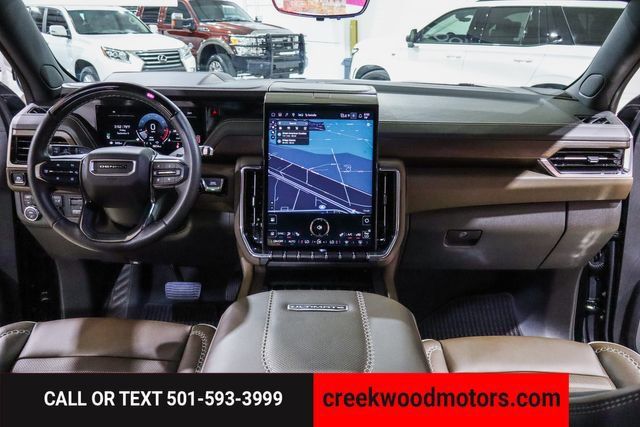 Used 2025 GMC Yukon Denali Ultimate AWD/4WD image 8
