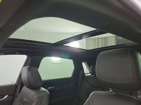 Used 2024 Cadillac XT5 Premium Luxury FWD image 17