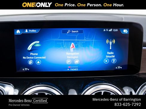 Used 2023 Mercedes-Benz GLB 250 4MATIC w/ Premium Package image 27