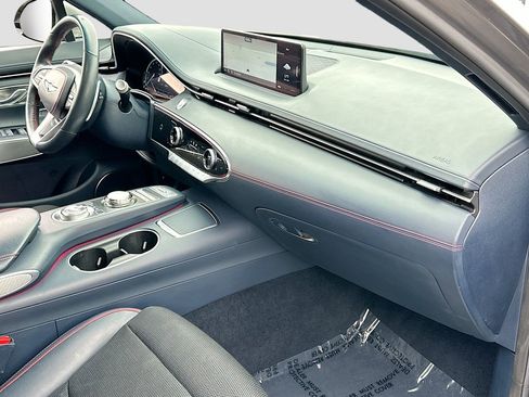 Used 2023 Genesis GV70 2.5T w/ Sport Prestige Package image 31