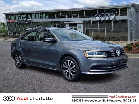 Used 2018 Volkswagen Jetta SE FWD image 1
