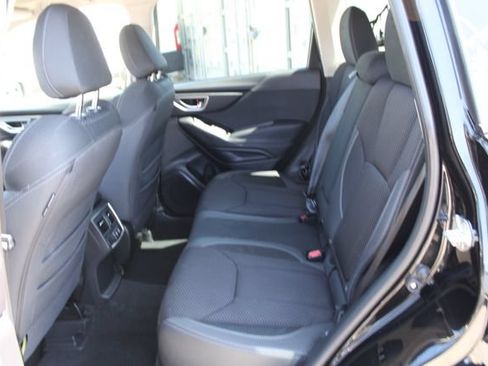 Used 2024 Subaru Forester Premium AWD/4WD image 36