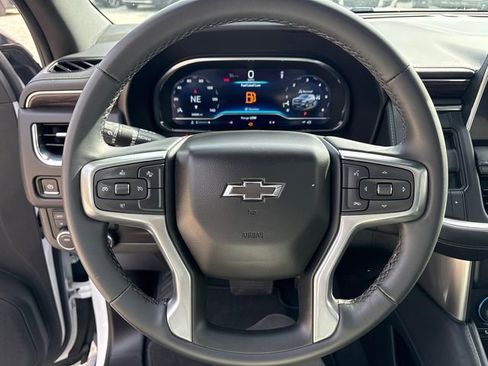 Used 2024 Chevrolet Tahoe Z71 AWD/4WD image 21
