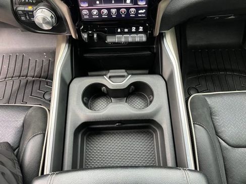 Used 2020 RAM 1500 Laramie AWD/4WD image 27