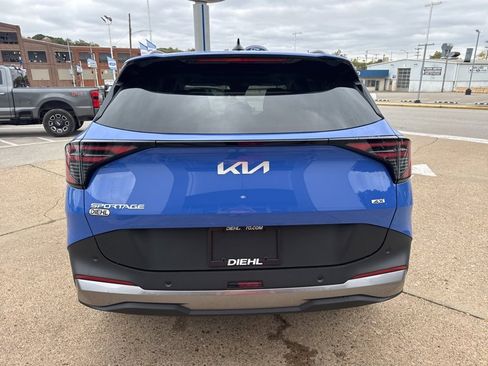 New 2026 Kia Sportage EX w/ EX Panorama Roof Package image 6