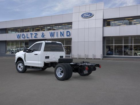 New 2026 Ford F350 XL w/ XL Chrome Package image 4