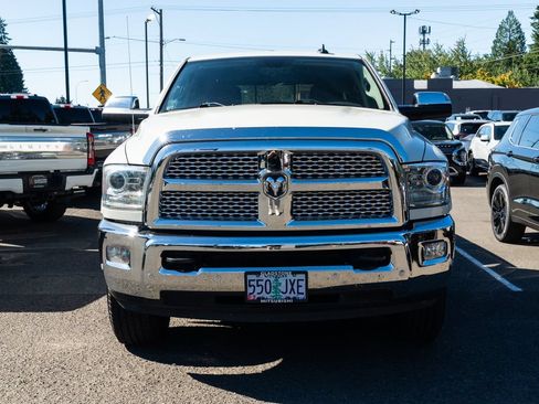 Used 2017 RAM 2500 Laramie w/ Convenience Group AWD/4WD image 2