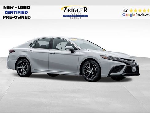 Used 2024 Toyota Camry SE FWD image 1