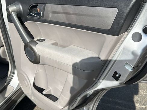 Used 2010 Honda CR-V LX image 15
