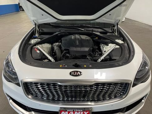 Used 2019 Kia K900 Luxury w/ VIP Package AWD/4WD image 9