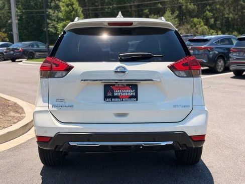 Used 2019 Nissan Rogue SV w/ Premium Package AWD/4WD image 10