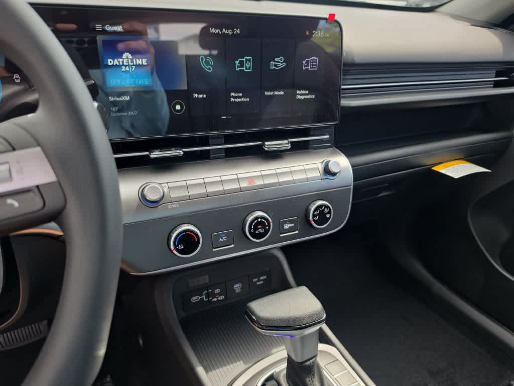 New 2027 Hyundai Kona SE FWD image 28