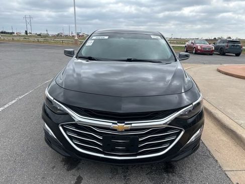 Used 2025 Chevrolet Malibu LS w/ Driver Confidence Package image 2