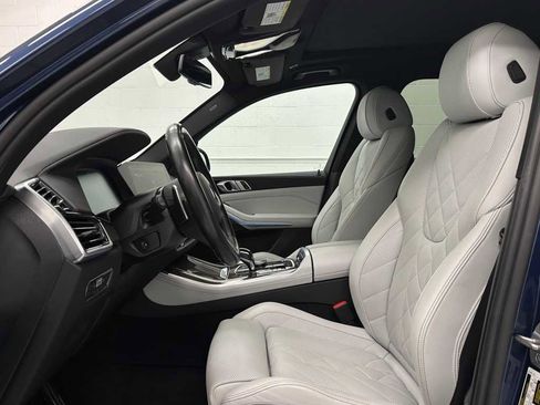 Used 2023 BMW X5 xDrive45e w/ M Sport Package image 11