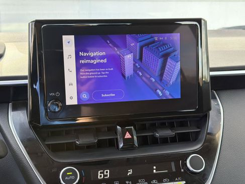 Used 2024 Toyota Corolla LE FWD image 22