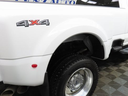 Used 2023 Ford F450 XLT image 25