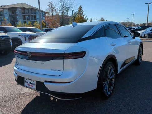 Used 2024 Toyota Crown Limited image 6